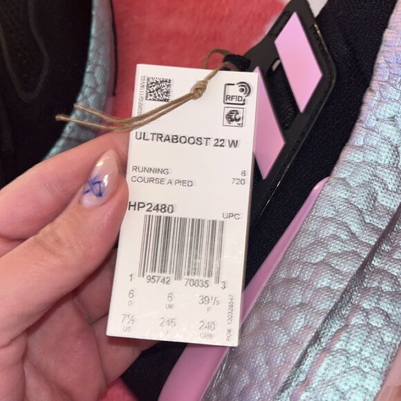 Adidas Ultraboosts 2.0 brand new! - Picture 5 of 5